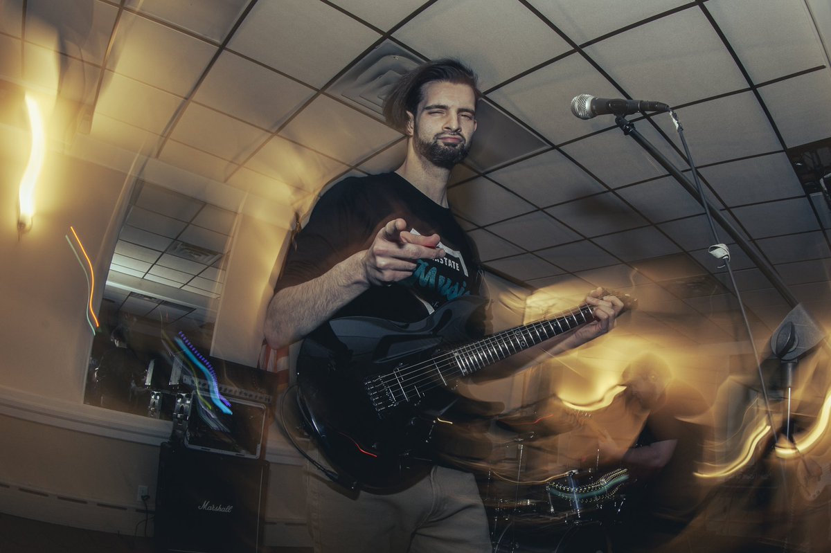 cardreaderband's tweet photo. #ValentinesDay2022 #Also #MarcLambertMonday #CardReaderBand #Guitarist #WashedUpMedia #LiveShots https://t.co/DRODA7EVal