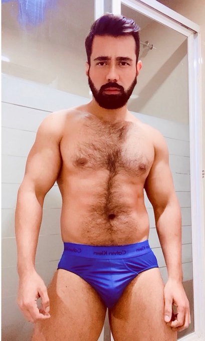 your wish is my command 🤖 https://t.co/3mqvwsdJNS<a href="/tag/nuevafotodeperfil"class="tags"><span>#nuevafotodeperfil</span></a>