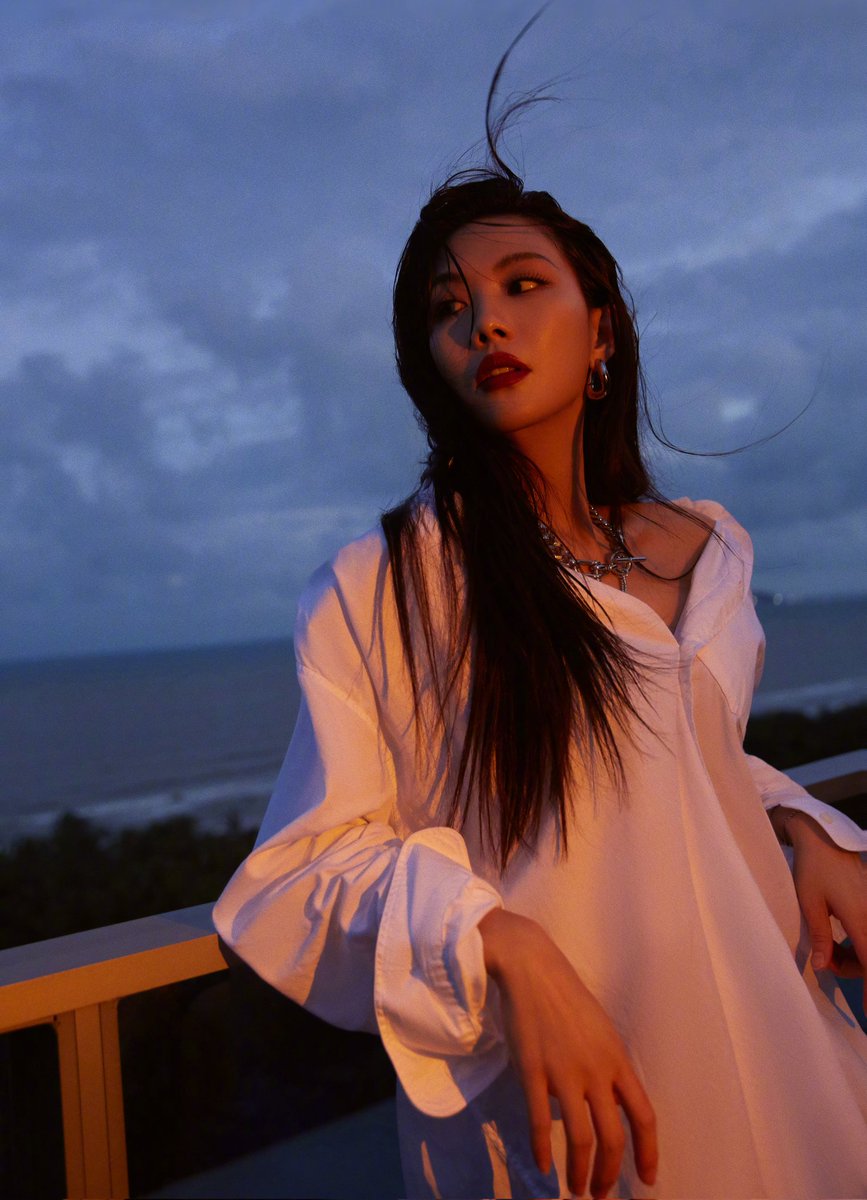 A_FeiFacts's tweet photo. [2] 220214 Fei's SNS updated
Happy Valentine's Day ♥️

Love your pretty eyes, my sexy Fei
#WangFeifei #王霏霏 https://t.co/r2aP3qmh0q