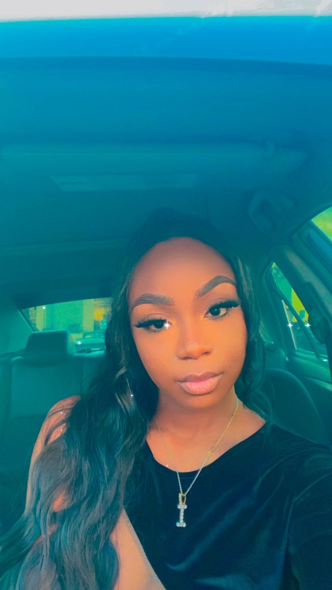iamimaanii's tweet photo. wedding tings 💒🖤..  #SmithdidtheRyantthing https://t.co/yAJNmIGXNI