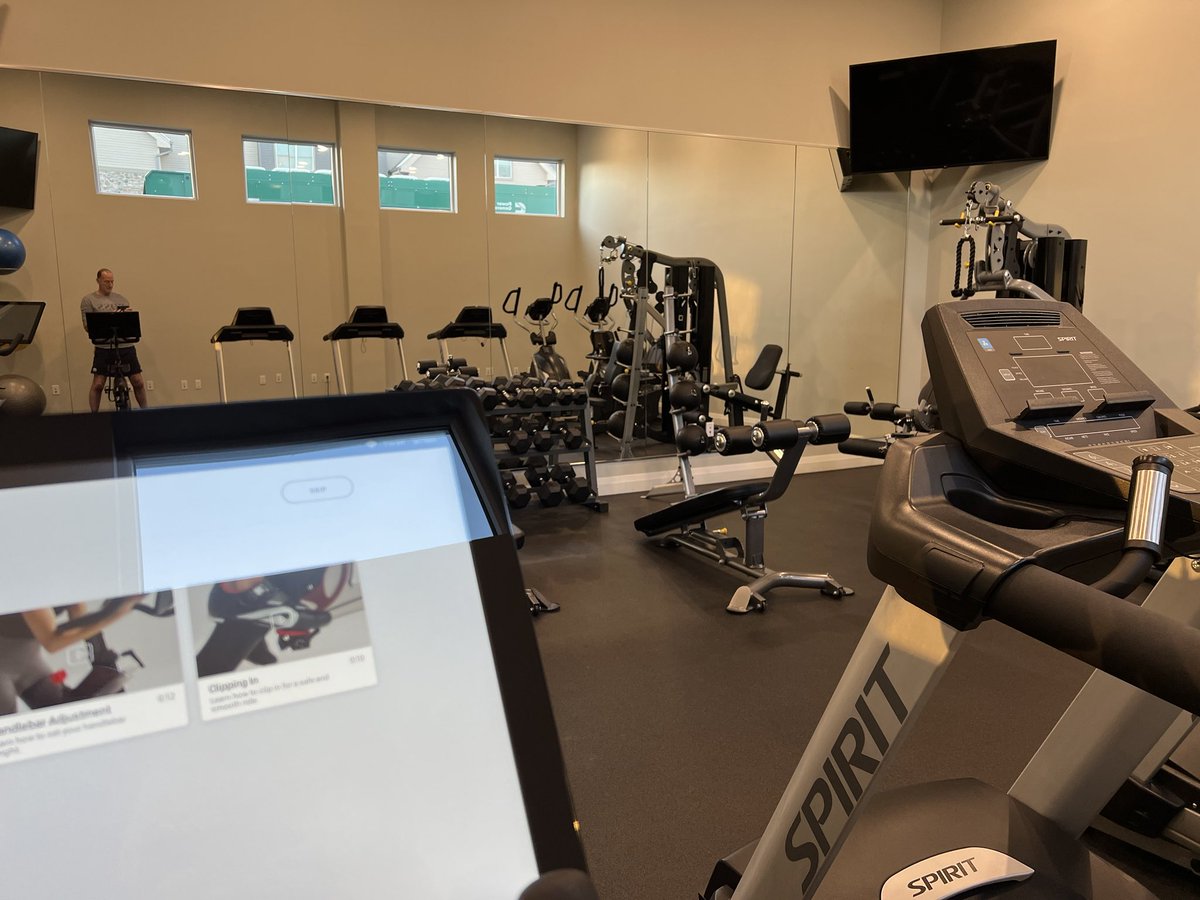 Floyd Woodrow tweet media