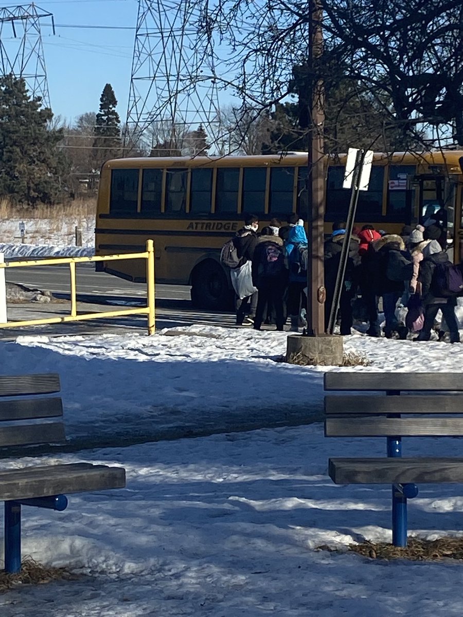 TalciaRichards's tweet photo. ⁦@TDSB_CHPS⁩ Grade 8s excited for their first class trip in 2years ⁦⁦@SheldonCentreOE⁩ ⁦@tdsb⁩ https://t.co/6WohW9nLRB