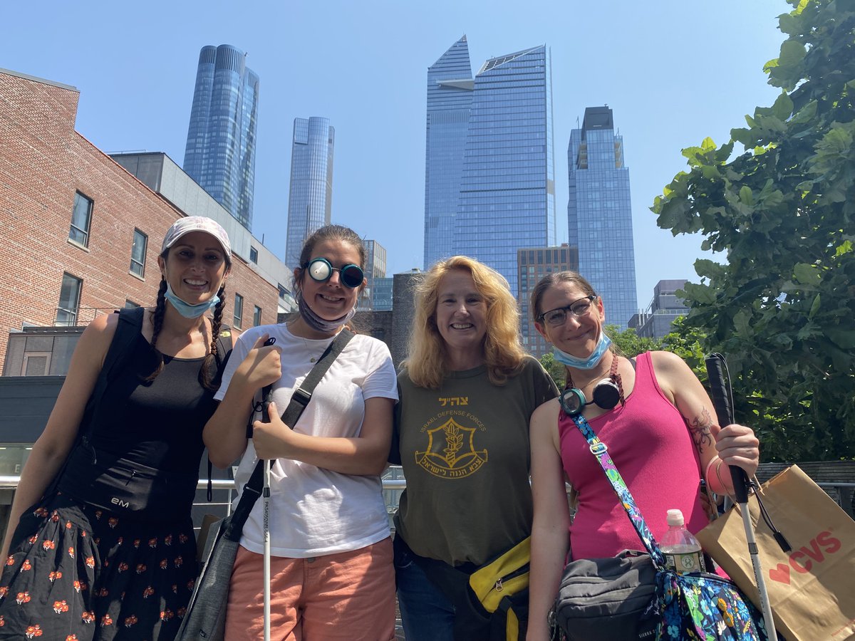 You Too Can Add Your Master's Degree in VRT and O&amp;M to learn more go to education.hunter.cuny.edu/bvi -Deadline to apply March 15!! mailchi.mp/01a4b07b77fd/y…