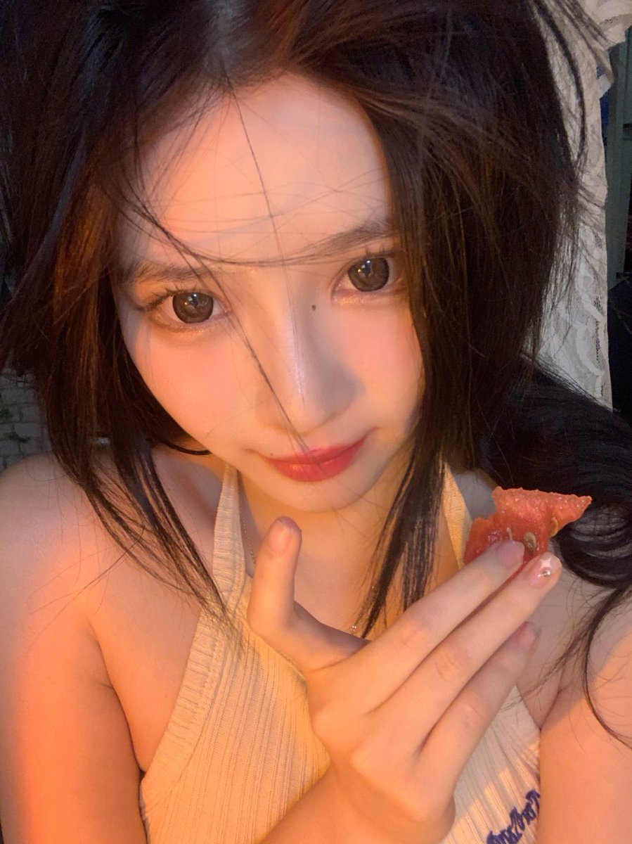 xiaochachaqaq's tweet photo. 把你的宝贝伸过来给我尝尝 

#萝莉 #兼职 #线下 #福利姬 #空降 #小母狗 #白虎 https://t.co/Ozl8jceMrn