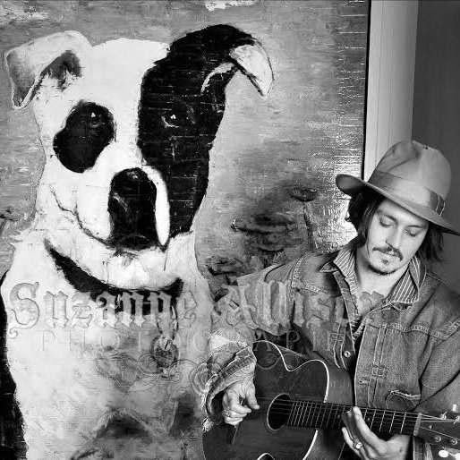 0517pomta's tweet photo. My old dog, Mooh, who sadly passed away back when I was away on-location filming Public Enemies. He was a very gentle boy and I still miss him greatly!!!!
－Johnny Depp (2020) https://t.co/QspZ5RXUba