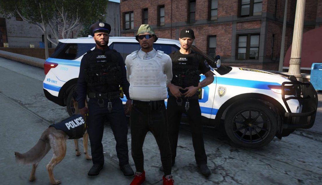 lclrp_fivem's tweet image. Hey guys!

We are on the lookout for talented police to add to our department!

See images below for more info...

Interested? click the link below to join us

➡️discord.io/LibertyCityLife⬅️

#GTARP #GTARoleplay #FiveM #GTA5 #GTAIV