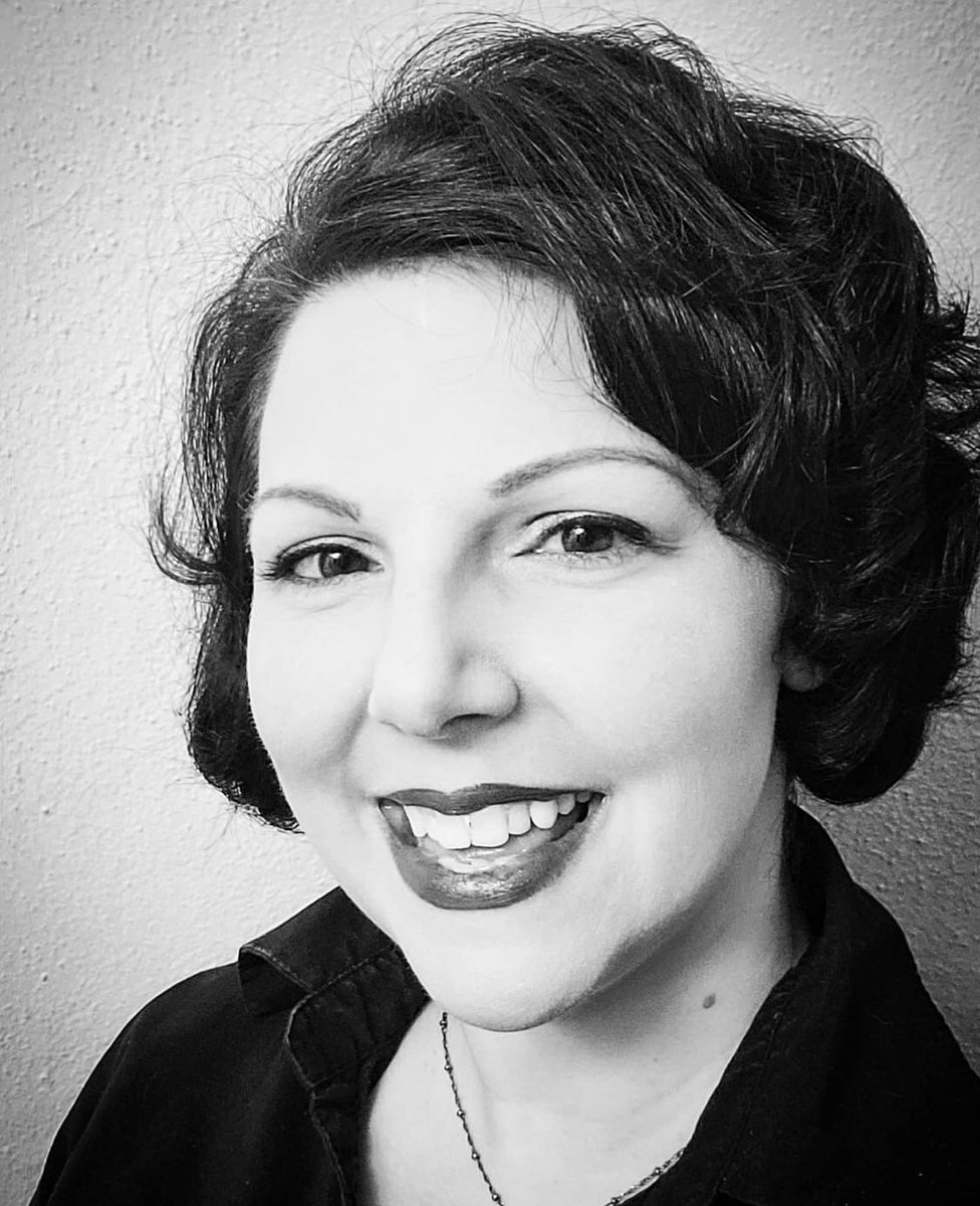 WWSheDoNext's tweet image. ♥️ Show some #Galentine’s Love for our newest PATREON SPONSORS, Sarah &amp;amp; Tanya! ♥️ 

Your monthly contributions go directly towards the artists you hear on this program! Find out how YOU can join the WWSDN Patreon Community by clicking link in bio! 🎶 #education #podcast