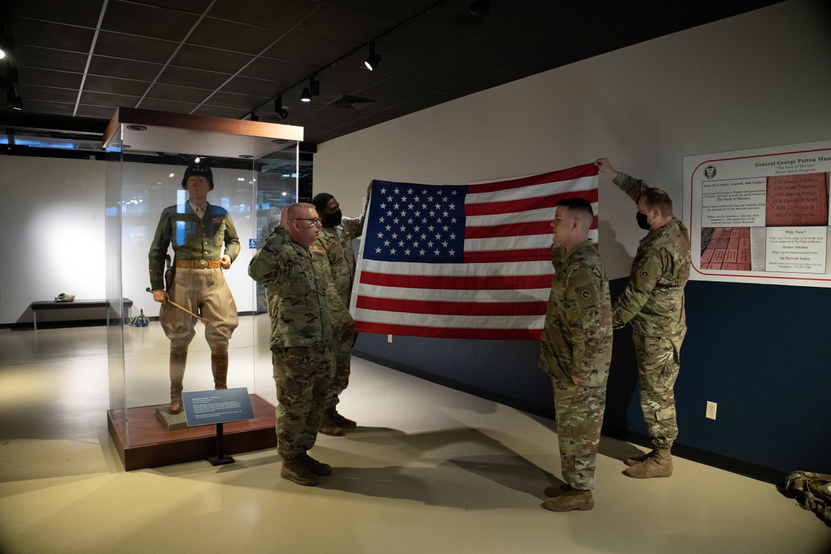 1stTSC's tweet image. Congratulations to Staff Sgt. Justin Parker, staff movement NCO, #1TSC . He said the Oath of Enlistment with his family by his side, and chose to #reenlist for duty station of choice. Best of luck to you all as you head off to @FortCampbell .