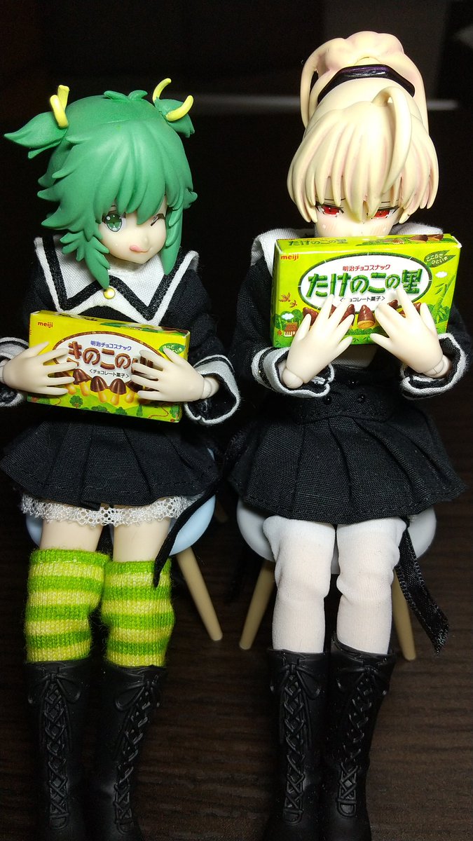 きのこたけのこ のイラスト マンガ コスプレ モデル作品 1 件 Twoucan