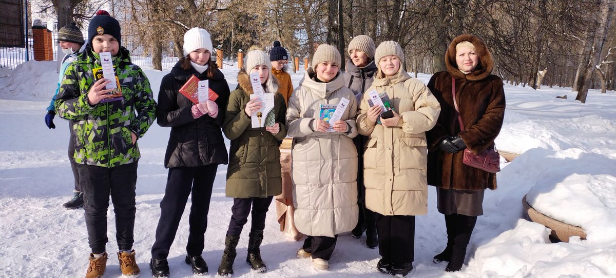 Ежегодно 14 февраля отмечается международный 📚День дарения книг📚. Работники <a href="/CbsKireevsk/">МКУК Киреевская РЦБС</a>  и сотрудники Киреевского городского парка культуры и отдыха не остались в стороне и провели совместную акцию «Добрая книга от доброго сердца».