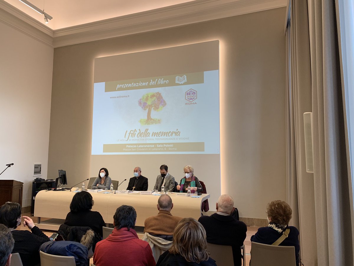 ACLI_Roma's tweet photo. #14febbraio Al Palazzo Lateranense presentazione libro #IFiliDellaMemoria. Introduce card. vicario #AngeloDeDonatis @diocesidiroma interventi autrici @borzilidia #MariaGraziaFasoli 
Contributi #CarloFeliceCasula @lanfranconp @emimafre 

🔴 QUI LA DIRETTA https://t.co/jFNw5ZsM9p https://t.co/SDwC11m6KK