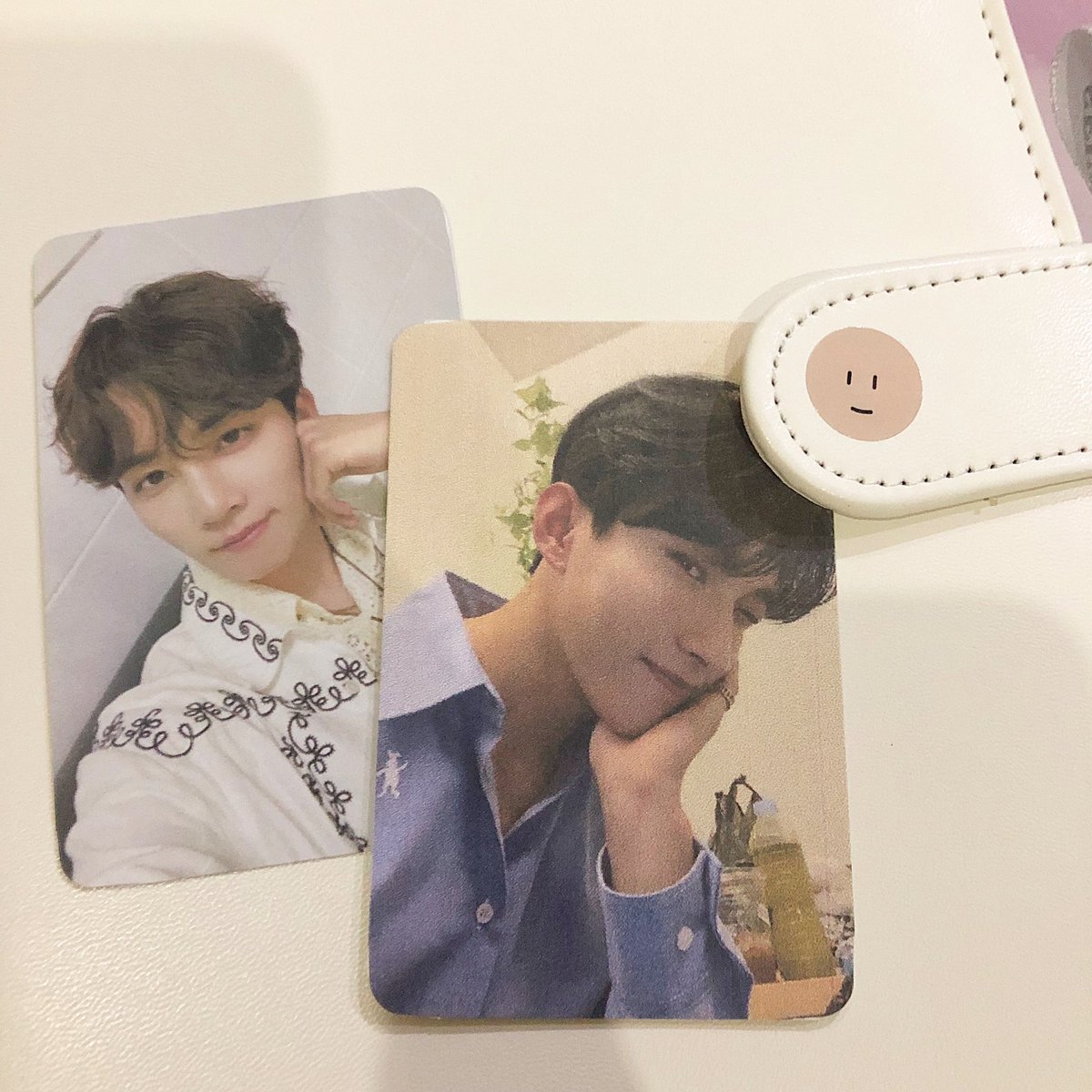 seokhanji's tweet photo. #yaymails 

hi @hjisoobns ! dk finally came home 😭🤍 thank you for the cute packaging &amp; pogi freebies aaa

#SalamuchCole https://t.co/tTjxq0BMQF