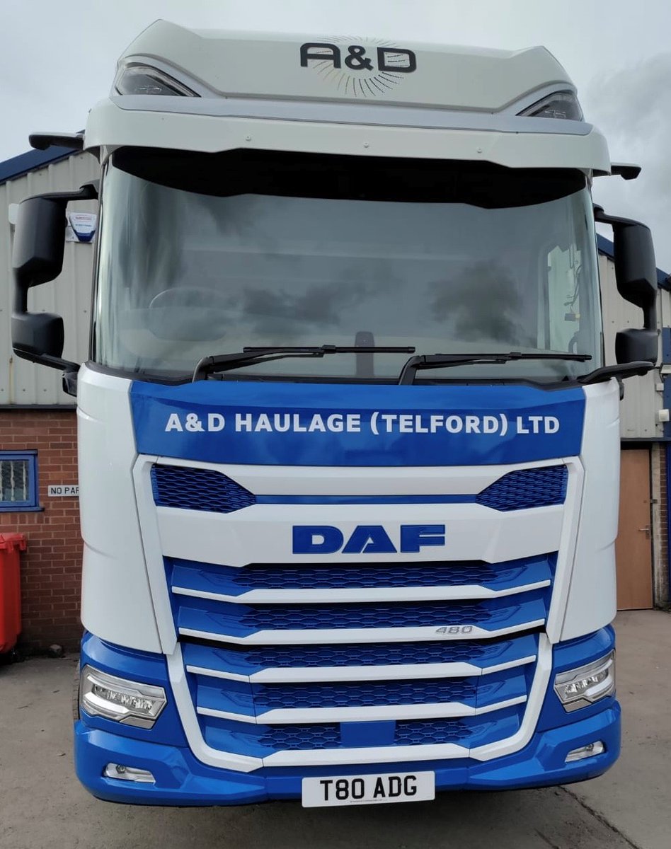 GreenhousComme's tweet photo. The first New Generation DAF XG+ in Shropshire.
We were very lucky to deliver our first New Generation DAF to A&amp;D Haulage.
To read more info on this &amp; our other news, click the link below:
https://t.co/19VazIIXvt
#DAF #daftrucks #NewGeneration #DAFXGplus #StartYourFuture #trucks https://t.co/7xVExDPxiA