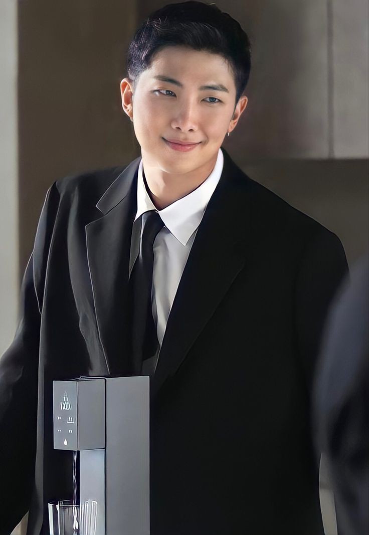 namjoon kalo gini vibesnya kek udh siap akad nikah wkwk