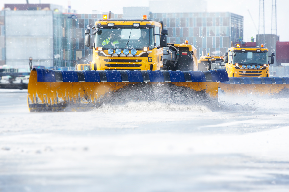 Flights to and from Keflavik Airport could be affected by winds and snow from Monday February 14th to early Tuesday February 15th. Passengers are advised to check for flight times at the Keflavik Airport website. For more information on flights contact airlines.