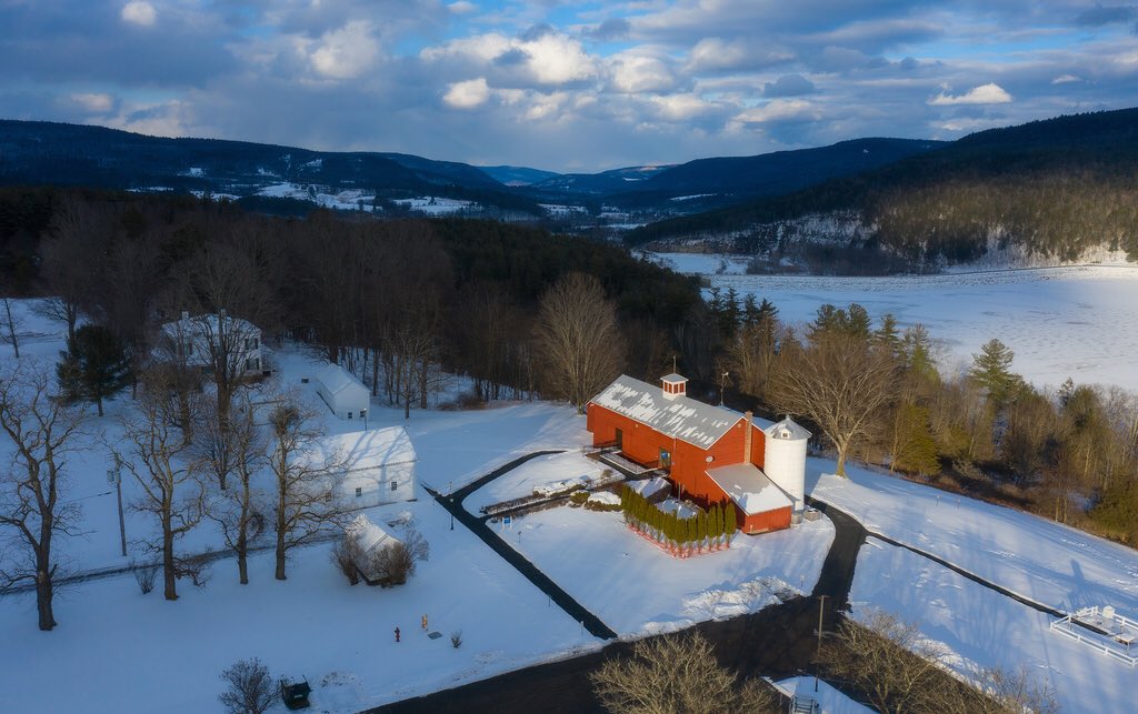 NYPAenergy's tweet image. Happy #ValentinesDay! #NewYork's recreational opportunities really have us feeling the love 💖 

Celebrate the Empire State by enjoying #NY food, taking a winter walk, or learning about NY's history here: iloveny.com via @I_Love_NY