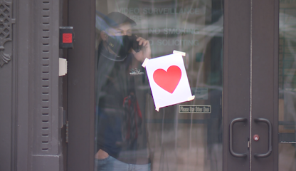 Roses are red...violets are blue...the Portland Valentine's Day Bandit strikes again...to spread LOVE to all of you!😍 <a href="/WMTWTV/">WMTW TV</a>