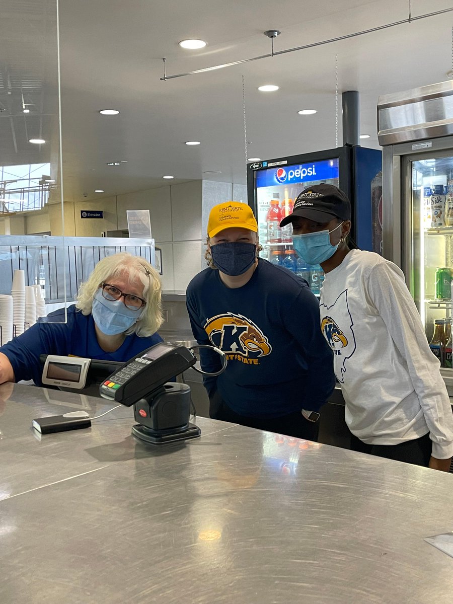 KSUDining's tweet photo. Summit Street Cafe inside of the Rec Center is open TODAY at 10 a.m. Stop in for some energizing snacks or grab-and-go meals after a work out! Check out the Culinary website for full hours. @srwc #feedyourinnerflash #ksudining https://t.co/iJQsI2vbeV