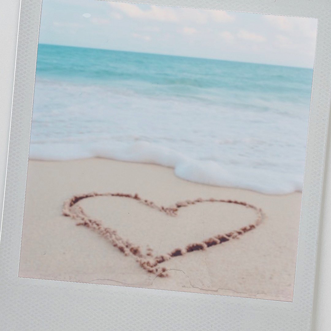 TheLocalHouse's tweet photo. Happy Valentine’s Day, Locals! 💘💘💘 https://t.co/cmHDhUthHl
