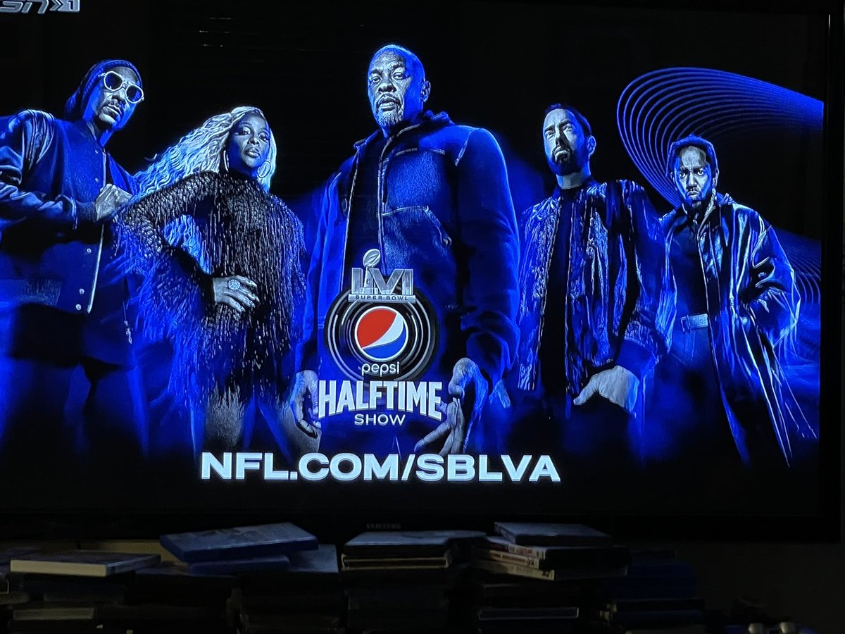 131cob131's tweet photo. Best halftime show ever @Eminem @drdre @50cent @SnoopDogg @maryjblige https://t.co/TaBS58h9oG