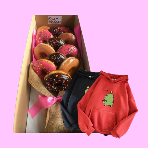 daisgua's tweet photo. 🍙。
ㅤ
            02-14-22 ━━ 11:11 P.M
            https://t.co/wvdY7amLm2 https://t.co/S8hivQK35N

💌 ⨾ flowers and hoodies
for the best boy. 'yung library
nandito pa lang muna siya 
sa apartment ko. you can 
look it SOON and when
you're FREE, okie?
ㅤ    
ㅤ https://t.co/fqf8tqQr2I