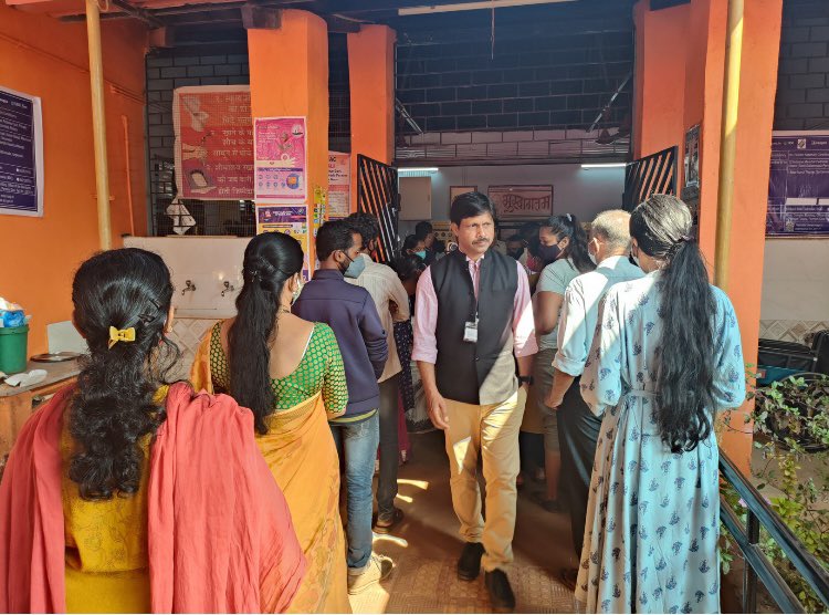 dr_hariom_ias's tweet photo. गोवा:भारत निर्वाचन आयोग की देख रेख में CEO और DEO नोर्थ गोवा की टीम ने बेहतर ढंग से चुनाव संपन्न कराया..दिन भर की भाग दौड़ कामयाब रही..
#चुनाव आयोग #ECI #CEOGOA #drhariomias #Election2022 https://t.co/yXbgvZyLK8