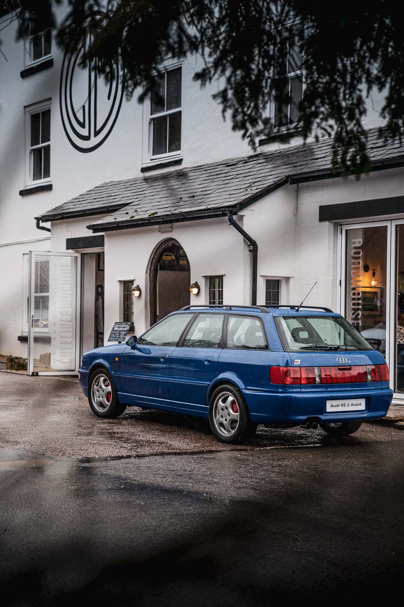 AudiUKPress's tweet photo. Some very special guests dropped in to @CaffandMac at the weekend 📸 https://t.co/bq91flXpRW