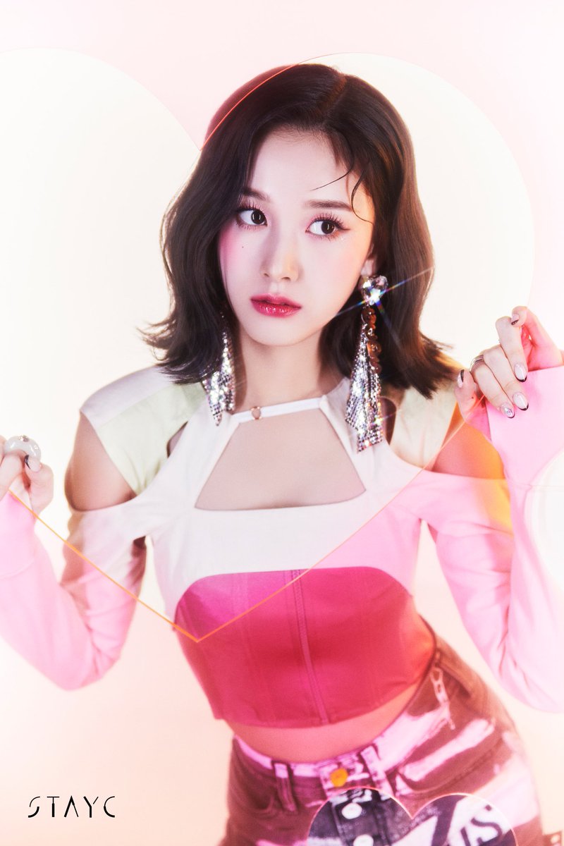 sixstarlets's tweet photo. STAYC's 2nd Mini Album
[https://t.co/53bqUUrsZF] 
Concept Photo: J { @yeeumni }
 
🎧 2022.02.21 MON 6PM (KST) https://t.co/BbM2WtYe2D