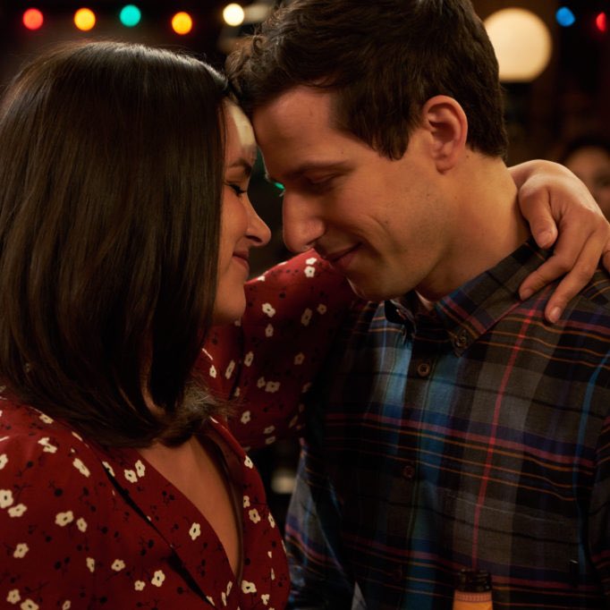 oocsantiago's tweet photo. happy valentine’s day everyone! who misses them today ☹️❤️‍🩹  #ValentinesDay #Brooklyn99 https://t.co/q6Y1dzflPu