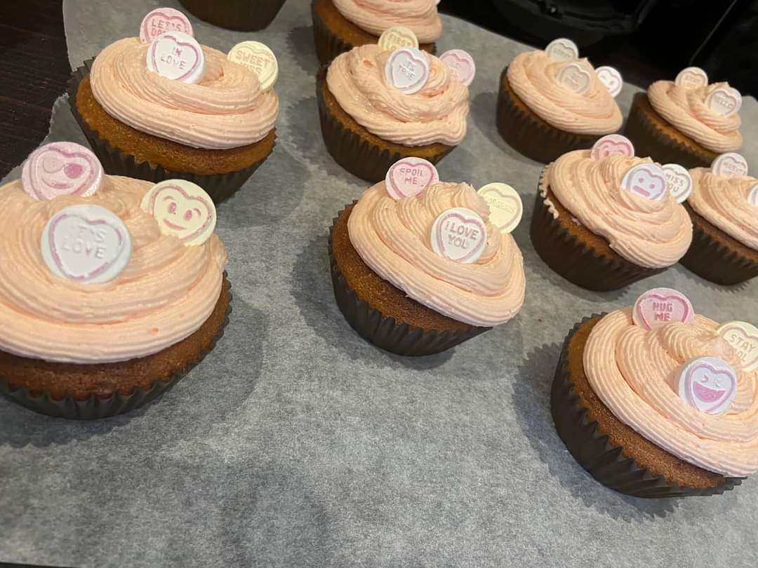 Acute Frailty Unit (@d4_shh) on Twitter photo Happy valentines day to our wonderful staff and patients, a card, a rose, non alcoholic drinks and cakes for our patients ๐๐ฅฐ <a href="/StockportNHS/">Stockport NHS FT</a> <a href="/Amyalexandra29/">Amy Griffiths</a> <a href="/AdeleFowden/">Adele Fowden</a> <a href="/Jackisimpson7/">Jacki simpson</a> <a href="/Michellepennin/">Michelle ๐</a> <a href="/julieleggatt5/">julie leggatt</a> <a href="/traceywainright/">tracey wainwright</a> Happy valentines day to our wonderful staff and patients, a card, a rose, non alcoholic drinks and cakes for our patients ๐๐ฅฐ <a href="/StockportNHS/">Stockport NHS FT</a> <a href="/Amyalexandra29/">Amy Griffiths</a> <a href="/AdeleFowden/">Adele Fowden</a> <a href="/Jackisimpson7/">Jacki simpson</a> <a href="/Michellepennin/">Michelle ๐</a> <a href="/julieleggatt5/">julie leggatt</a> <a href="/traceywainright/">tracey wainwright</a>