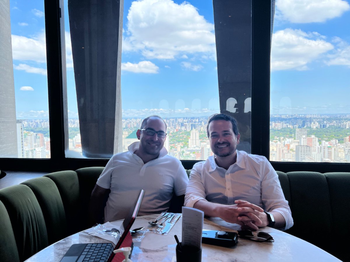 onuraltantan's tweet photo. Thank you to Lucas Rizzo, Luciano Froes, Patricia Teixeira, who accepted my invitation and came to visit me in Brazil.

It was a very pleasant conversation where we talked about blockchain, crypto, fan token world and of course @BitciBrasil roadmap and projects.

#NextToWinners https://t.co/WYOPxZqWMN