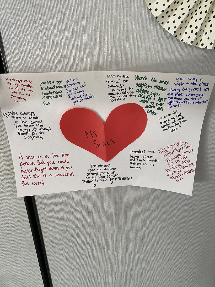 MsJessicaSines's tweet image. Spreading love today ❤️#CompassionProject #WeAreMemorial