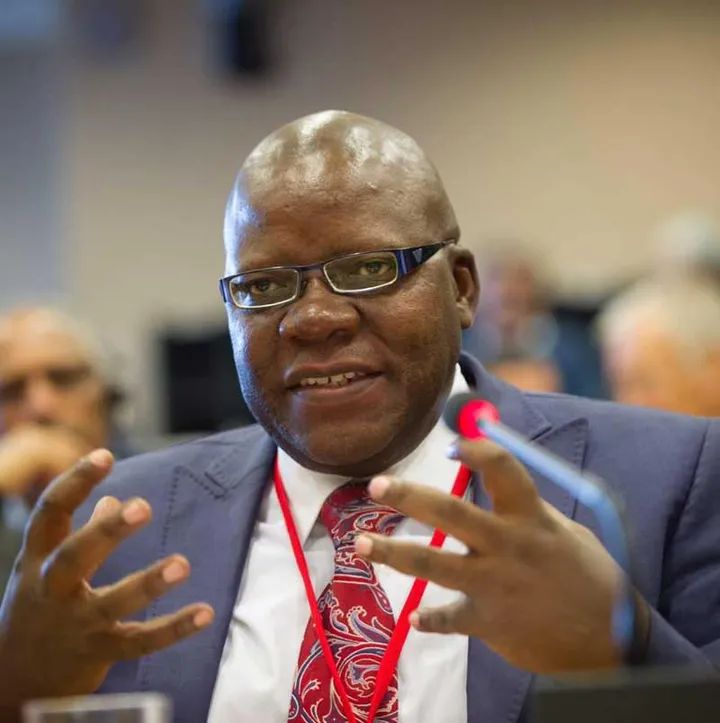 MaureenKade's tweet photo. The arrest of VP @BitiTendai follows the brutalisation of Mr Makuzva, our candidate in Wedza. Our #CCC candidates are being targeted in a serious attack on democracy and disregard of key tenets of a #FreeandFair election. #FreeTendaiBiti https://t.co/Bd85WHgqWA