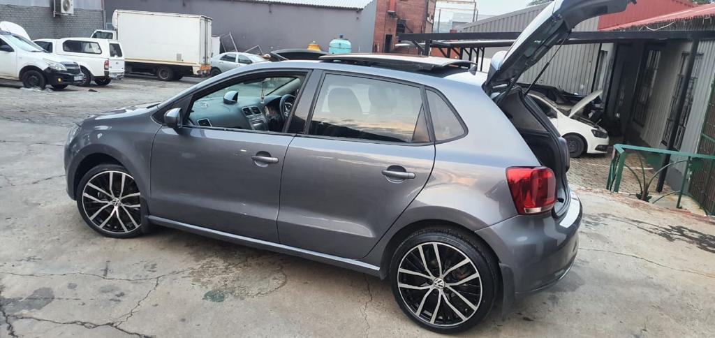 AHT_YssY's tweet photo. We specialize in
◽Dents, Scratches and Hail damage repairs
◽Auto body repairs
◽Panel replacement
◽Spraypanting

Get a quote
DM @EPanelbeaters
0762044246/0630429406
🏡 Germiston

#DJSBU Sithelo Malema | Baxter Lerato Kganyago Mmusi Lesufi | #SONADebate | Congratulations Blue https://t.co/pGNlC3PoUU