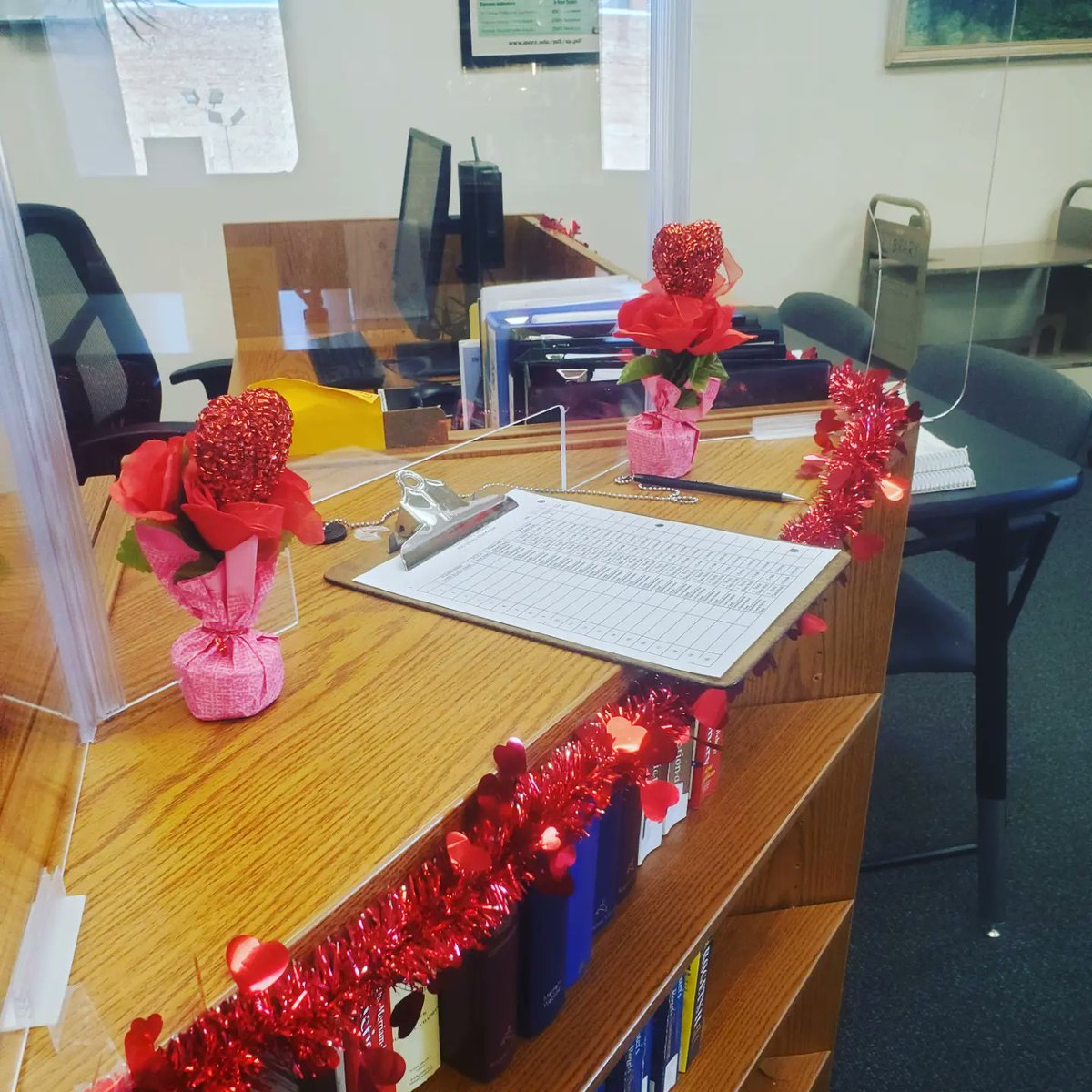 JkcLibrary's tweet image. Happy Valentine&apos;s Day from the JKC Library! Why not stop by, sign in, and treat yourself with a date with a good book? We have available suitors! 😘❤📚