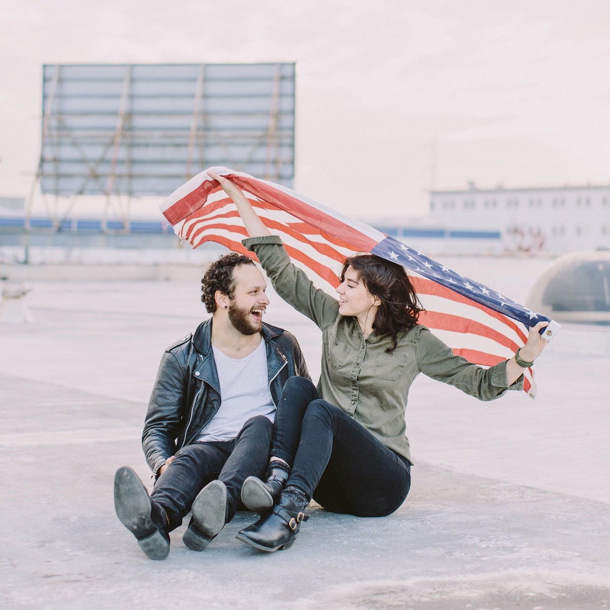 MyExpat.US tweet media