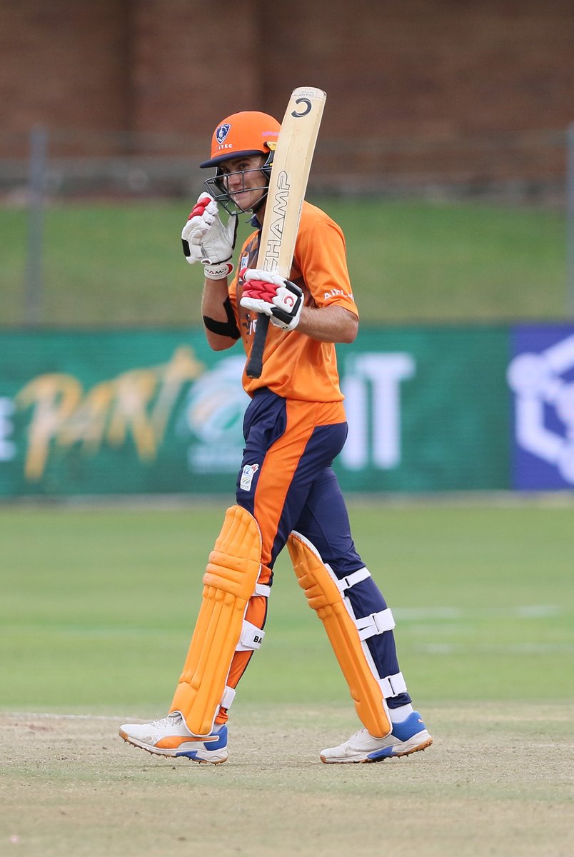 KnightsCricket's tweet photo. ๐๐ฆ๐ ๐ง๐ฎ๐ฌ ๐๐๐๐๐๐๐ก๐๐
MATCH RESULT
ITEC KNIGHTS WIN BY 9 WICKETS
Warriors | 170/5 - 20 overs
Snyman - 2/23
Coetzee - 2/35
Knights | 173/1 - 18.4 overs
Snyman - 90 (52b, 10x4, 3x6)
Klijnhans - 67* (54b, 7x4, 1x6)
#BePartOfIt
#BackInOrange https://t.co/2yQKd7z621