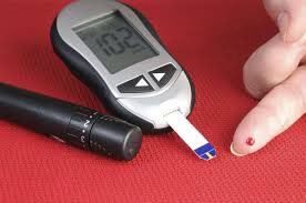 CristobMorales's tweet photo. En casi 20 años trabajando con personas con diabetes todavía no he encontrado ninguna que trafique con las tiras reactivas, son necesarias, les duele, a veces hay que repetir, y a veces hay hipos. Querido inspector que rechazas los visados, por favor basta ya!!! 😡@FEDE_Diabetes https://t.co/ZR0nJLMAxn