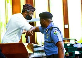 sowore's tweet photo. The criminals in the @OfficialAPCNg @nassnigeria @femigbaja House of Representatives “honoured” Abba Kyari and till date never withdrew the so-called honour. “There is no honor among thieves.” #WeCantContinueLikeThis #RevolutionNow https://t.co/lmKn45jyfH