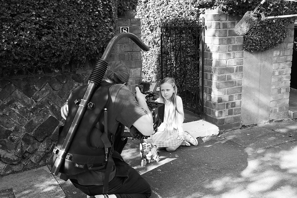 AliceEloiseLing's tweet photo. Some BTS photos from the Gibson- Fleetwood Avenue short that Alice was luckily enough to be in last summer with Elemo Films #elemofilms #elemoglobal #filming #short #gibsonguitars #gibson #BTS https://t.co/wvjOGNRN94