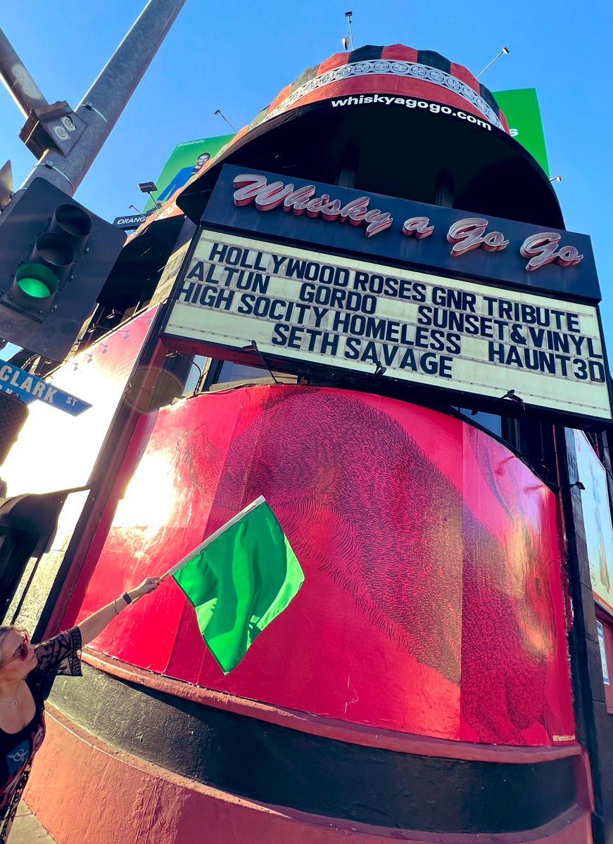 IMS's tweet photo. After its first stop in Sweden with @JimmieJohnson, the #GreenFlagRelay headed out to #SBLVI with @RealLauraSteele in Los Angeles!

Thanks to @sagesteele, @ChefToddEnglish, and World Champion @RamsNFL fans for showing their support for the #Indy500.

#INDYCAR | #IsItMayYet https://t.co/SDzT4Rod1t