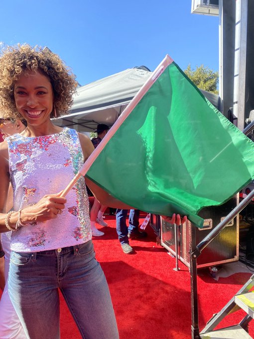 IMS's tweet photo. After its first stop in Sweden with @JimmieJohnson, the #GreenFlagRelay headed out to #SBLVI with @RealLauraSteele in Los Angeles!

Thanks to @sagesteele, @ChefToddEnglish, and World Champion @RamsNFL fans for showing their support for the #Indy500.

#INDYCAR | #IsItMayYet https://t.co/SDzT4Rod1t