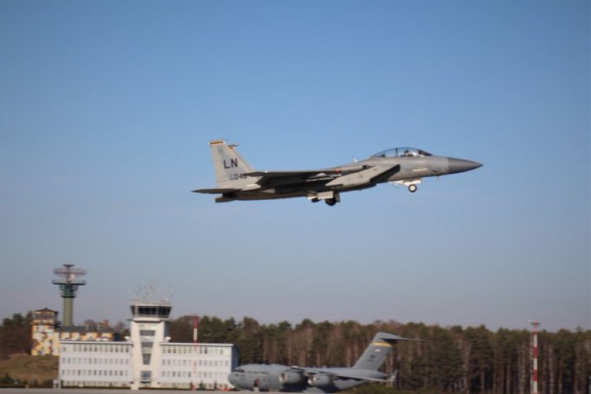 300 тысяч нато в польше. Польша не исключает передачу Украине истребителей f-16.