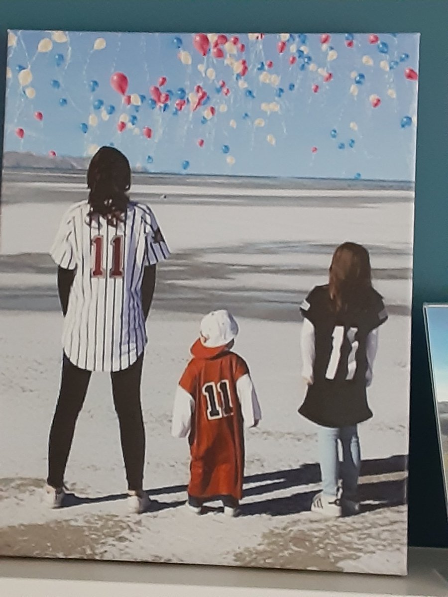 Chris Hathaway tweet media