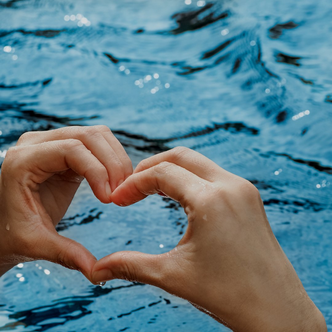 Triathlon_NS's tweet photo. Happy Valentine's Day to our fellow Triathletes 💘
We hope you treat yourself today 🏊‍♂️🚴‍♂️🏃
#valentinesday #trins https://t.co/ZQNVkpi70B