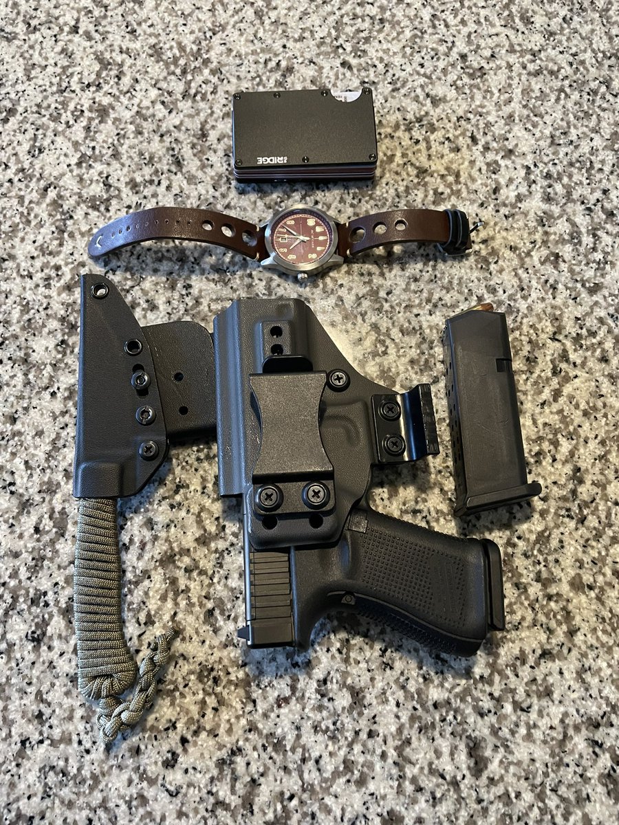 Todays EDC, what are y’all carrying today #edc