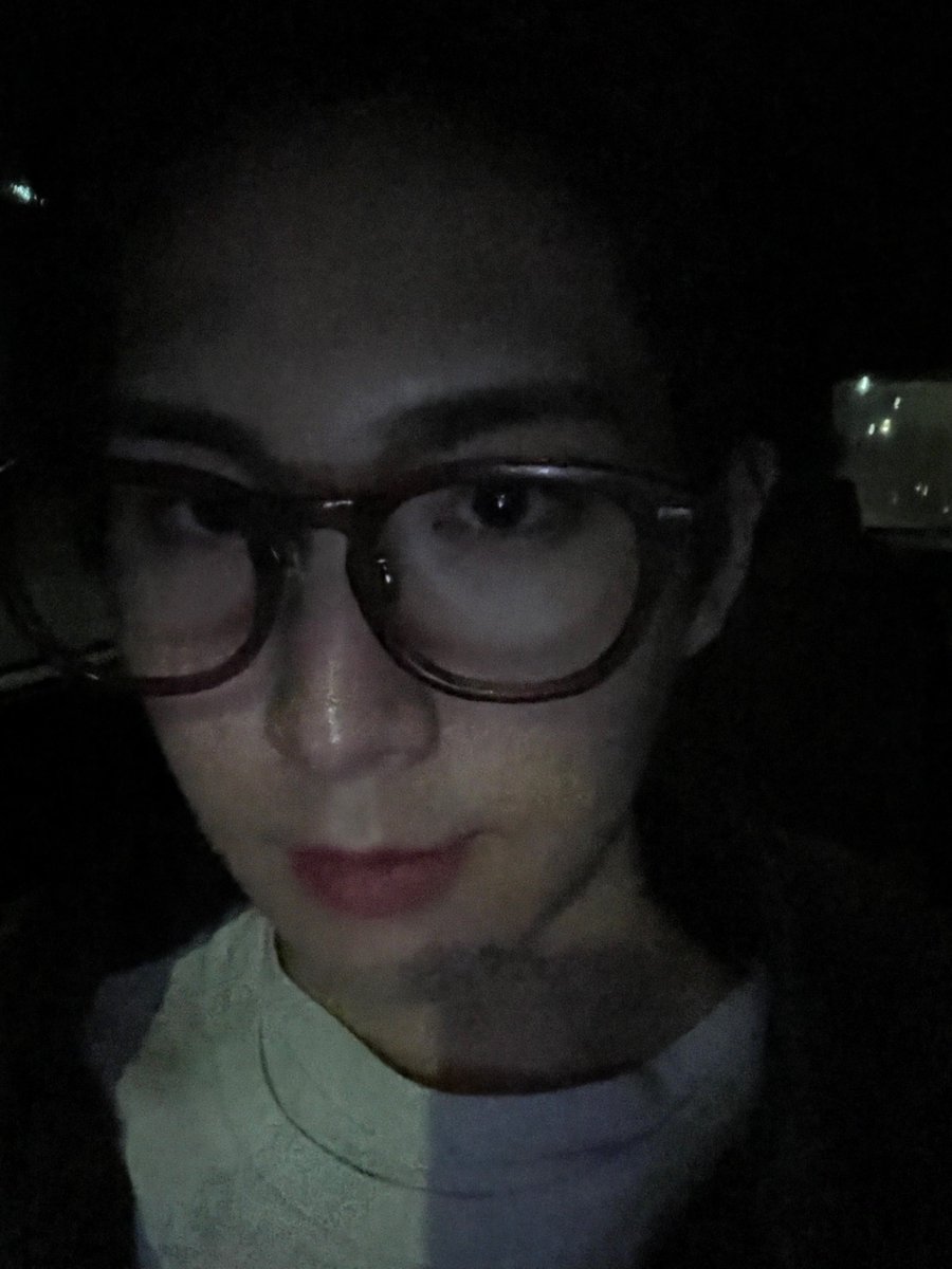 oyoy6200's tweet image. [#SHINWON] Going home from work~~~~ everyone you've worked hard, you've worked hard today too~~