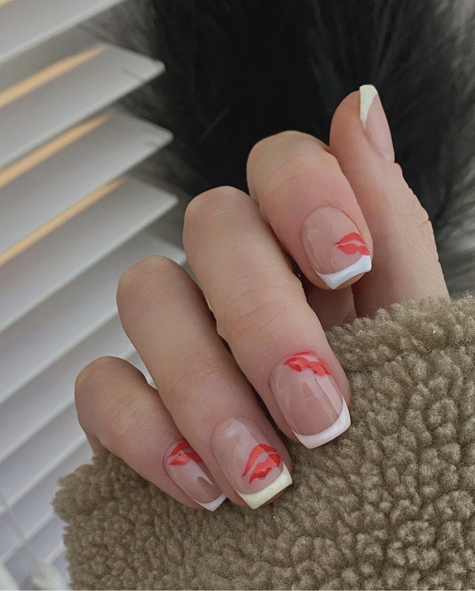 Glossify tweet media