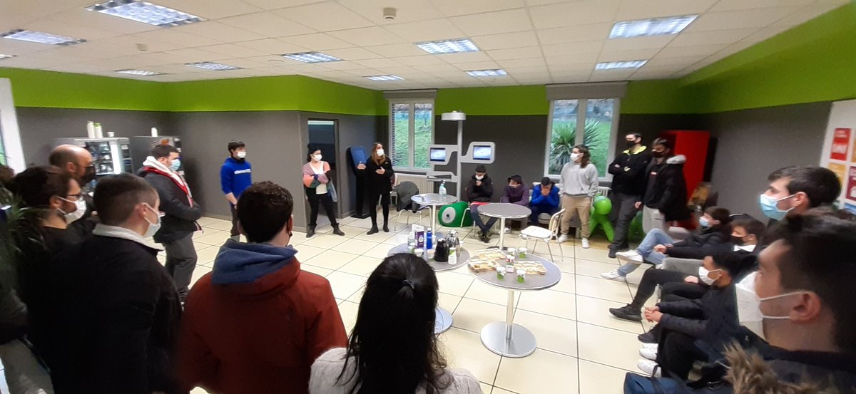 #balioak40 proiektuan, #Orbea|ren eskutik, Erantzukizun Sozial Korporatiboaz aritu gara #Tknika|k antolatuta. Bide batez, Tknikako #akuaponia instalazioa bisitatu dugu. Eskerrik asko #IT2|ko eta #ST3|ko ikasleei eta Orbeako Esti, Julene eta Olaia teknikariei. <a href="/fpbidasoa/">CIFP BIDASOA LHII</a> <a href="/Orbea/">Orbea</a>