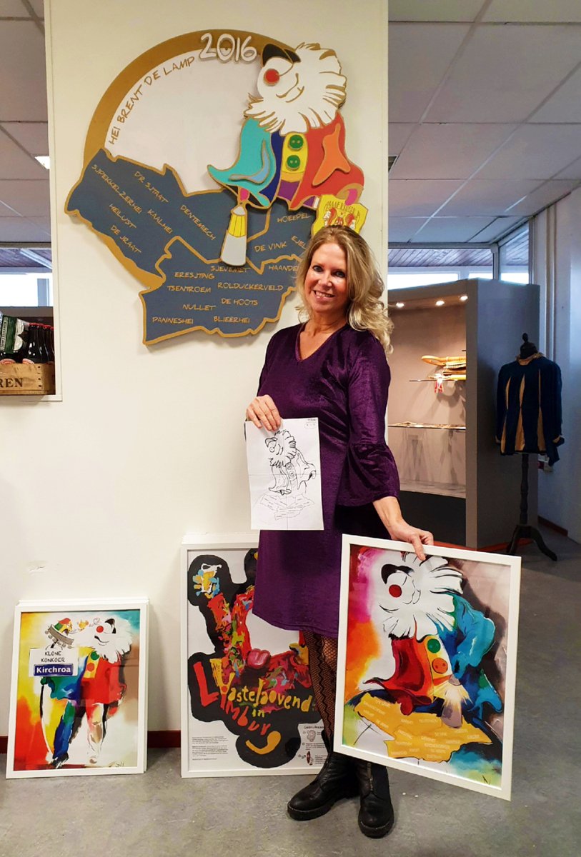 MiriamVleugels's tweet photo. Binnenkort is Kerkrade een Vasteloavends Museum rijk ❤💛💚
Grappig om ook mijn creatieve bijdrage aan het Kerkraadse carnaval tentoongesteld te zien. Van 2012 t/m 2019 ontwierp ik jaarlijks een poster en in 2016 de huisorde. https://t.co/RPz498dmJk